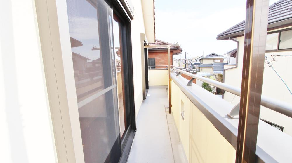 Balcony. Local (11 May 2013) Shooting Sunny 2F veranda! !