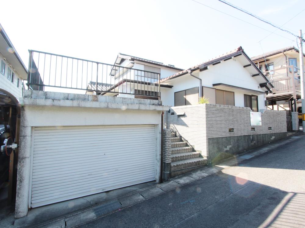 Local appearance photo. Local (August 2013) Shooting