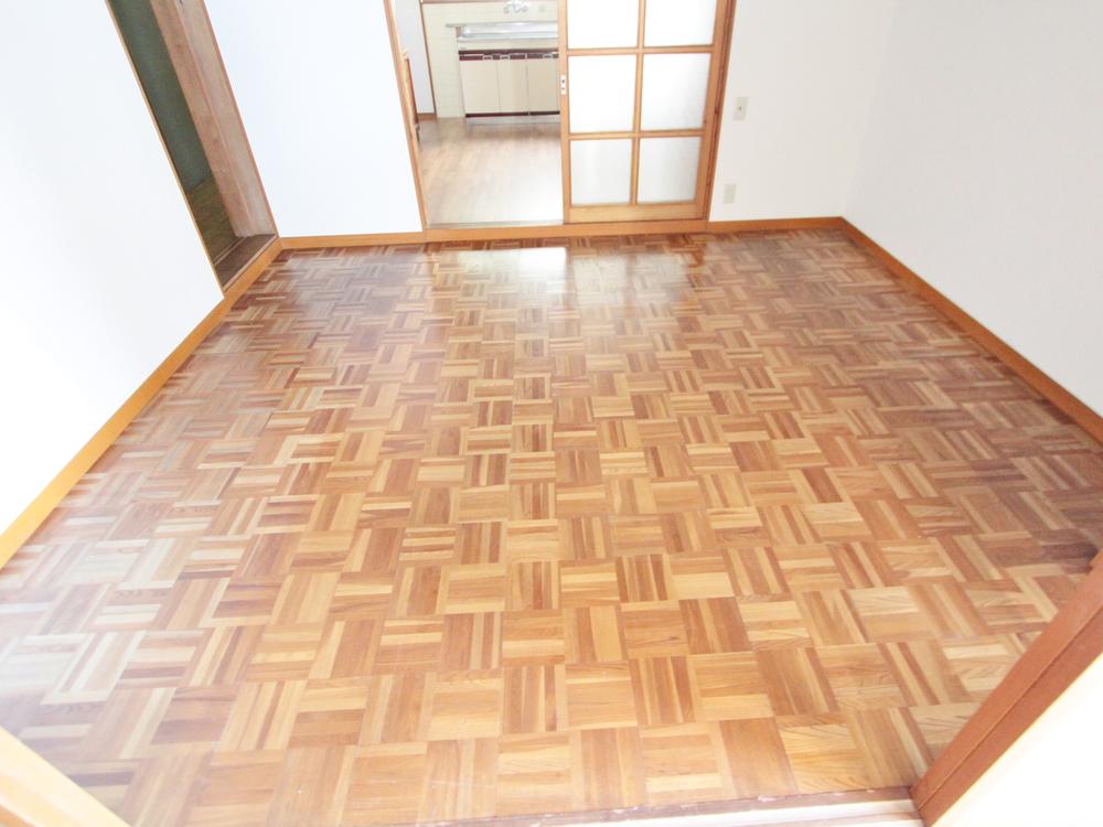 Living. Room (August 2013) Shooting