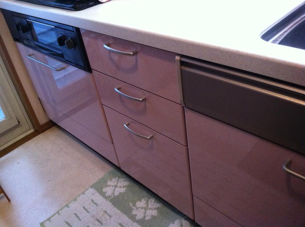 Kitchen. Indoor (25 December) shooting