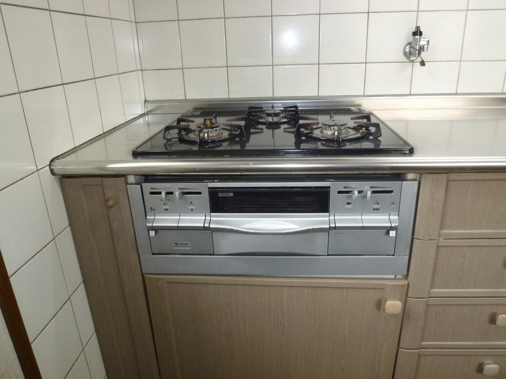 Kitchen. Heisei replacement 21 years