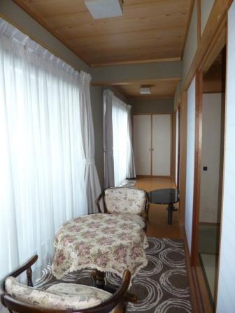 Other introspection. 1 floor south-facing corridor (October 2013) Shooting