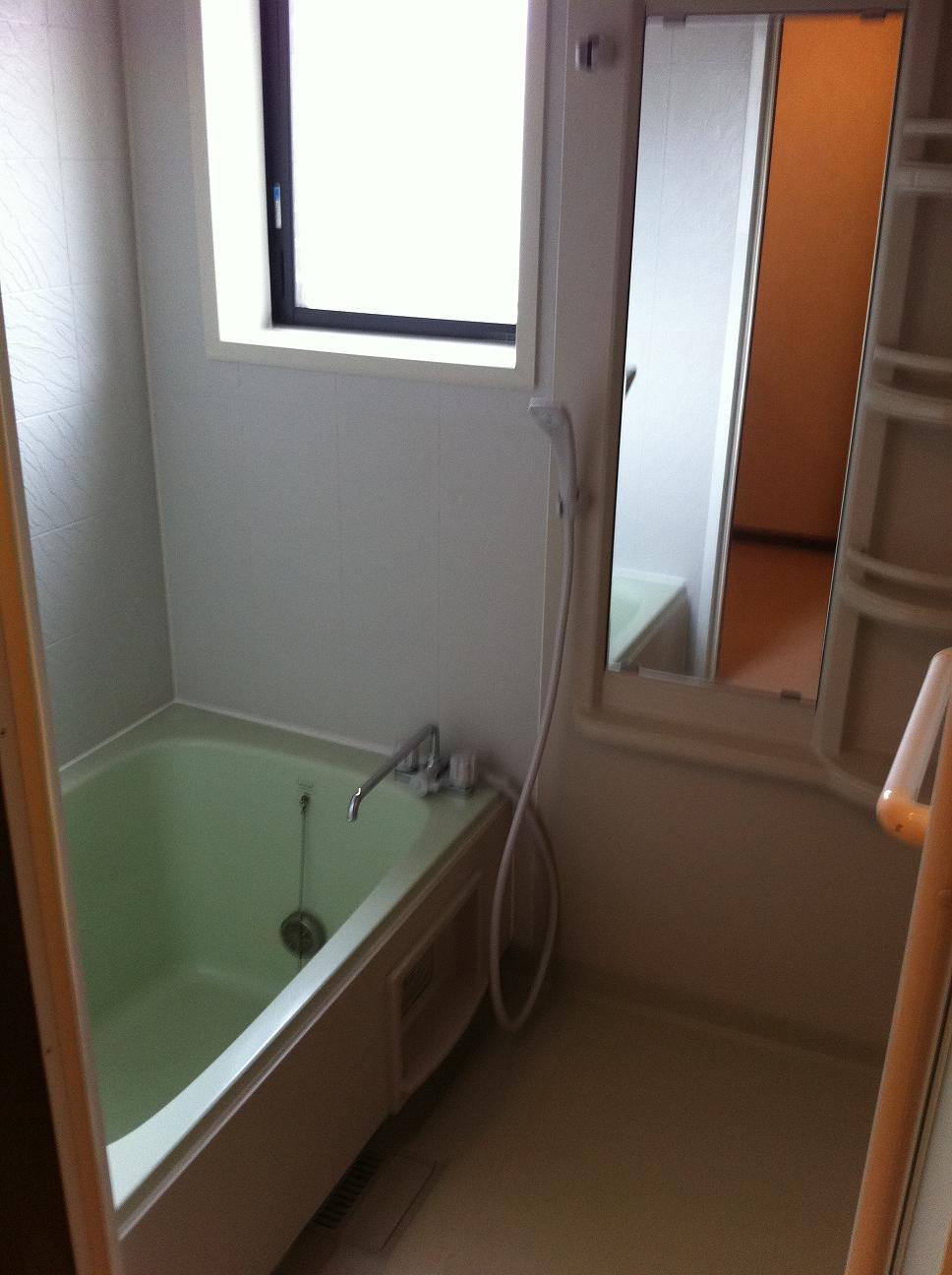 Bathroom. Indoor (March 2013) Shooting
