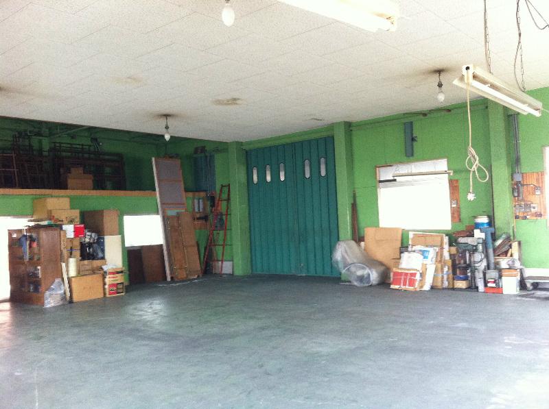Other introspection. Warehouse. Vista from the northwest corner.