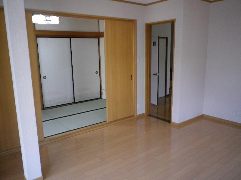 Non-living room. Western style room ~ Japanese-style room