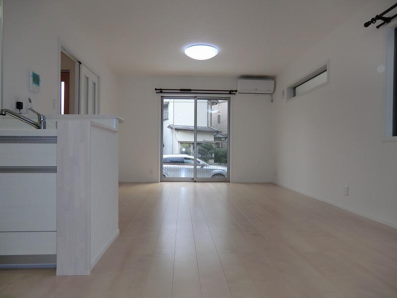 Living. Local (July 2013) Shooting