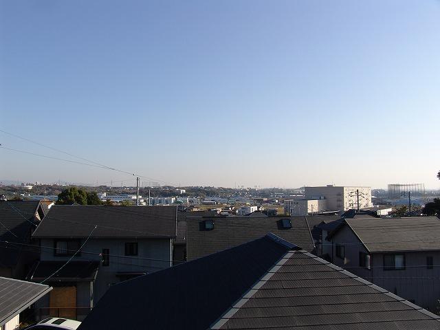 View photos from the dwelling unit. View from the site (January 2013) Shooting