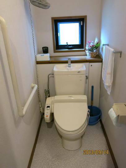 Toilet. Indoor (September 2013) Shooting