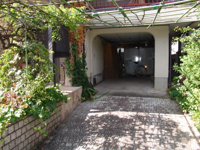 Parking lot. Local (July 2013) Shooting