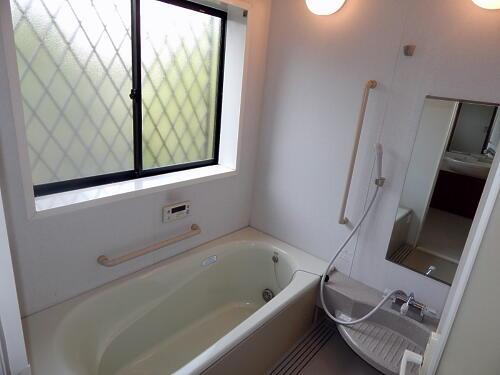 Bathroom. Bathroom 1