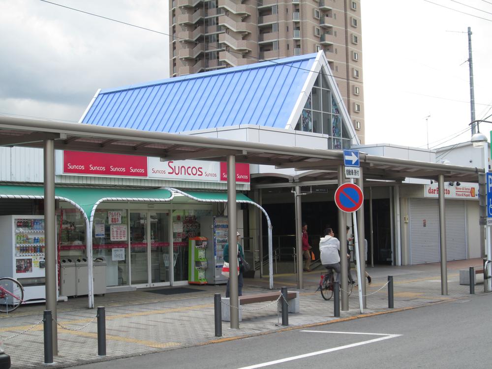 station. Walk from Gangnam Station 3 minutes