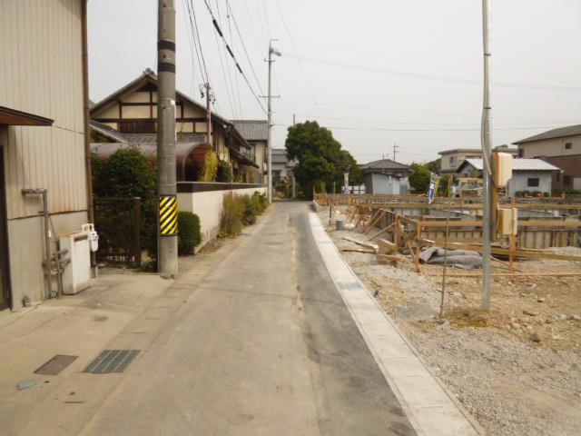 Local photos, including front road. Frontal road 2013 October 4 shooting