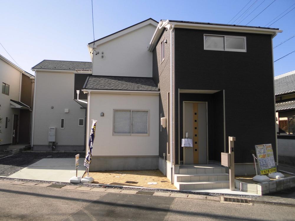 Parking lot. Local appearance photo