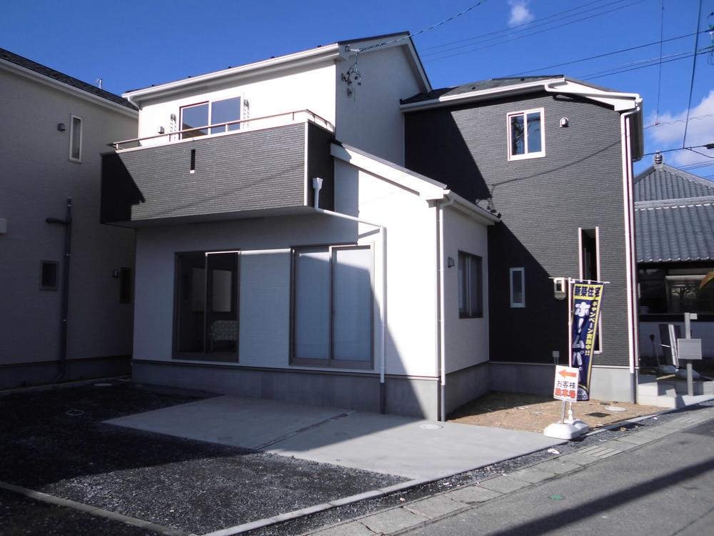 Balcony. Local appearance photo