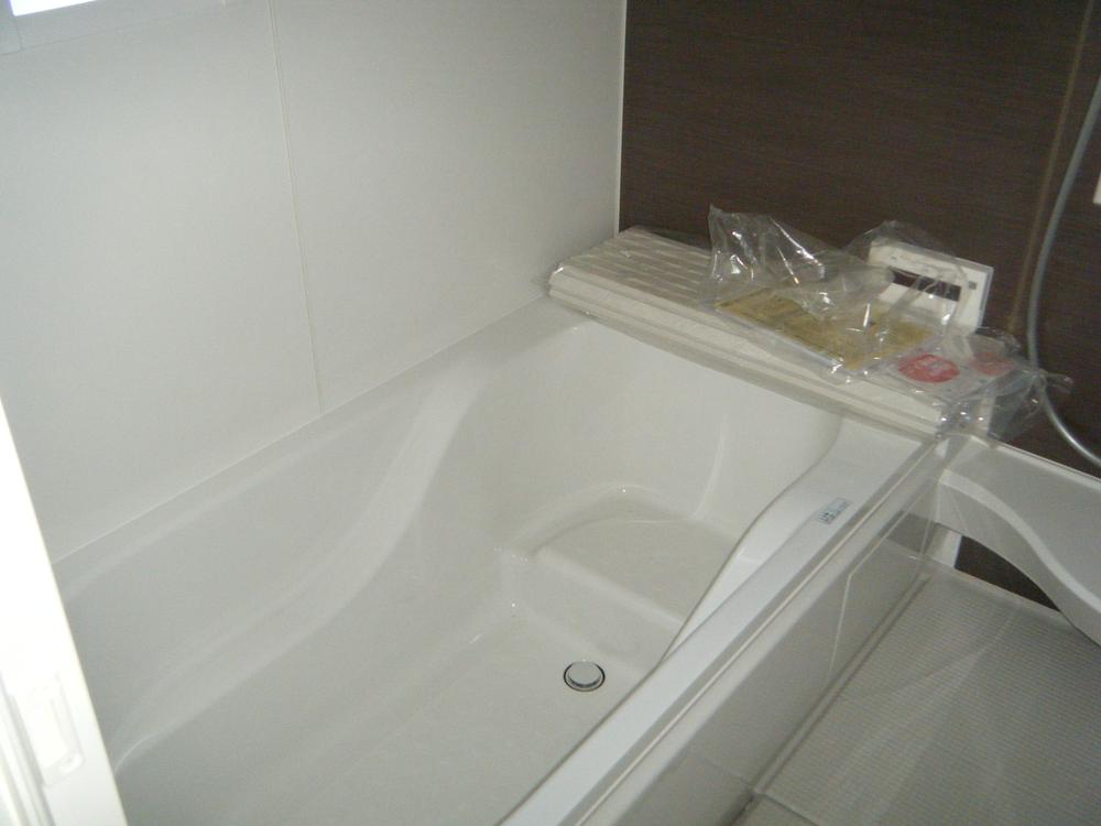 Bathroom. 1 Building