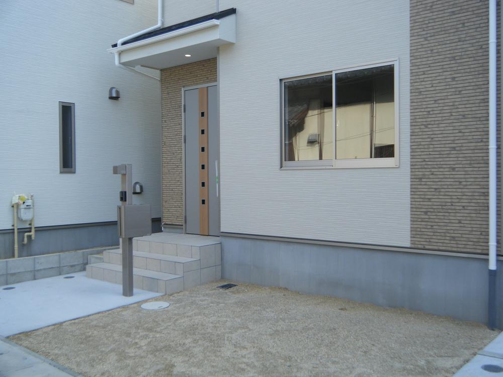 Garden. Building 2 garden