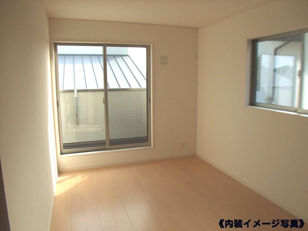 Same specifications photos (Other introspection). (Building 2) same specification