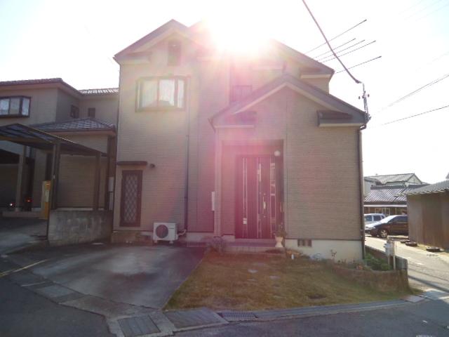 Local appearance photo. Building appearance [north]