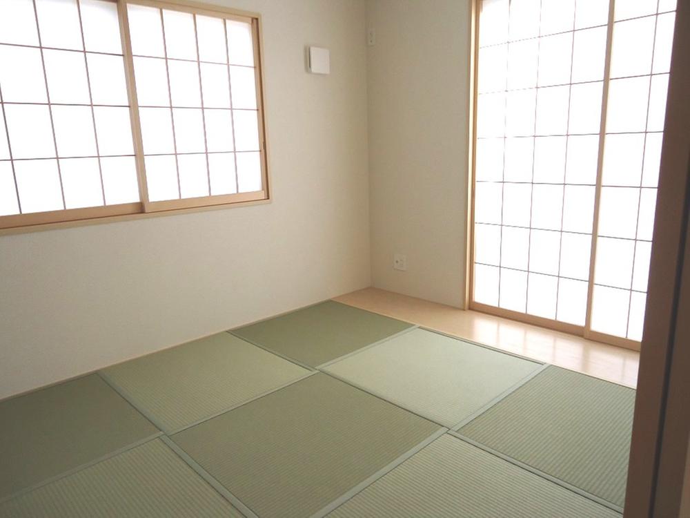 Non-living room. Indoor (12 May 2013) Shooting