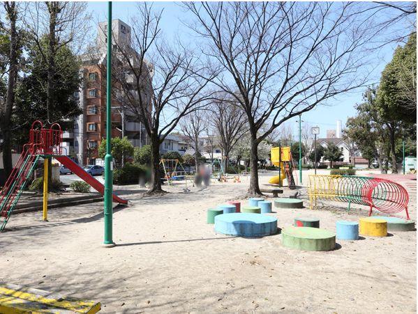 park. Miyoshigaoka 350m up to No. 1 park