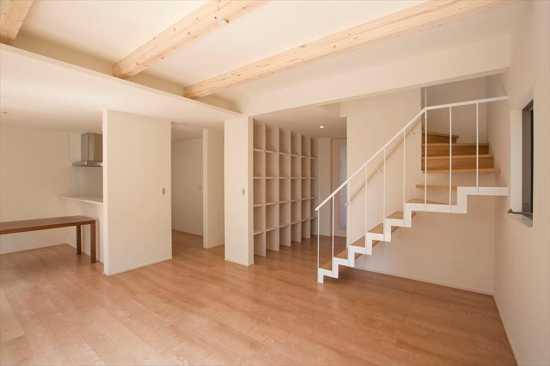 Living. Building B living ceiling show the makeup Beams, Open directing. Also, By the living room stairs and steel stairs, Further open to.