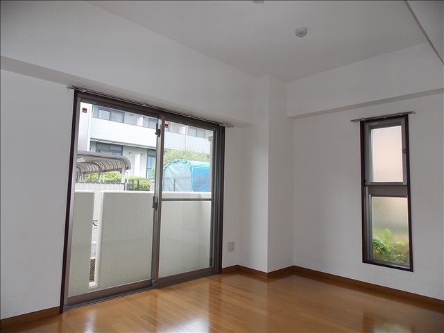 Other room space. Between the North Pacific