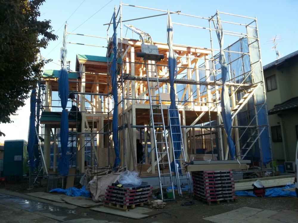 Local appearance photo. Local (11 May 2013) Shooting