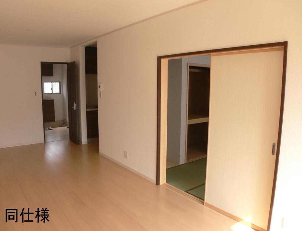 Other. Image is a photograph. It is different from the actual building.