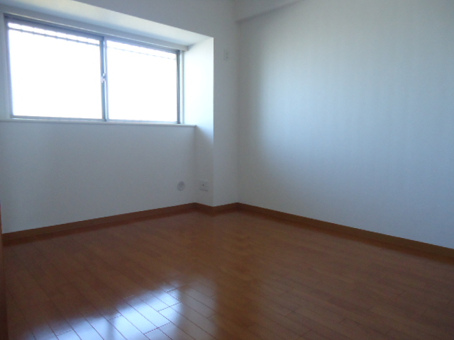 Other room space. Western style room