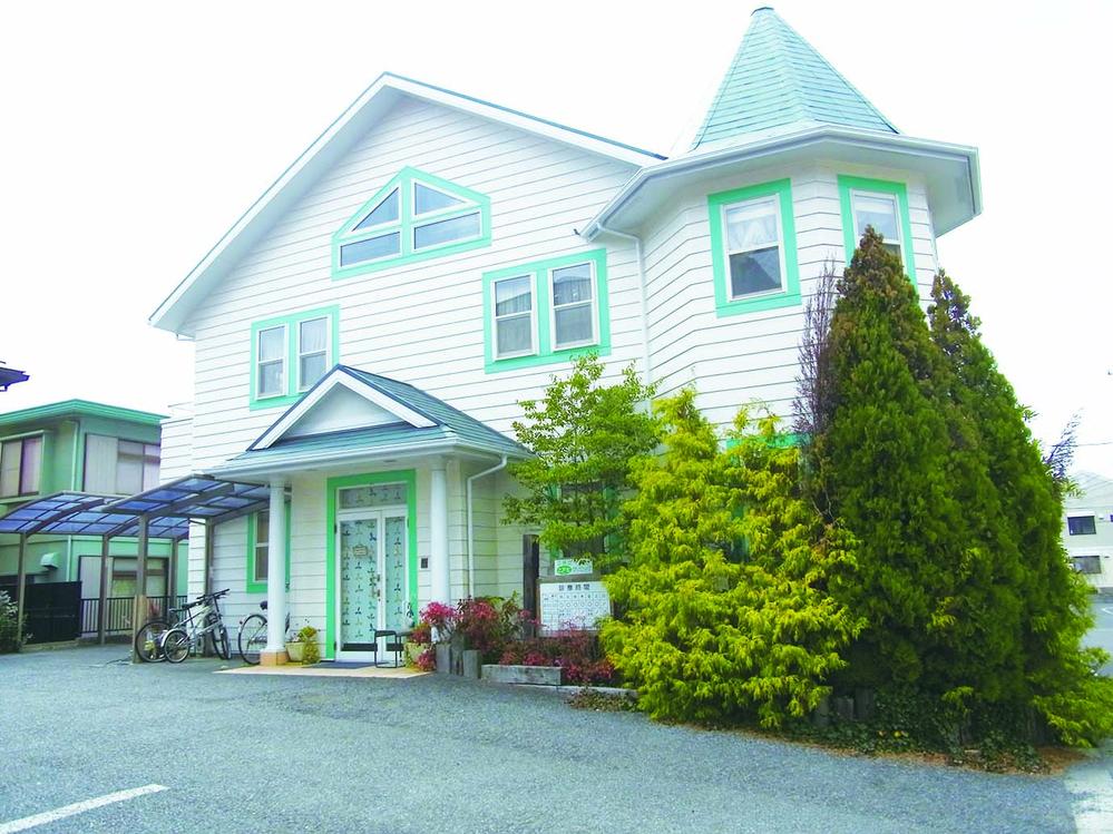 Hospital. Miyoshigaoka 1200m until the children clinic