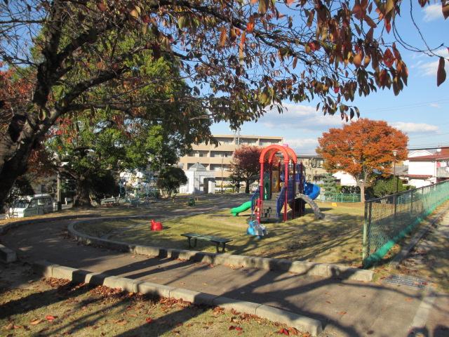 park. 10m to Kosaka park