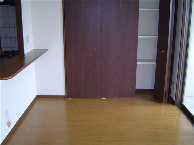 Receipt. Living storage