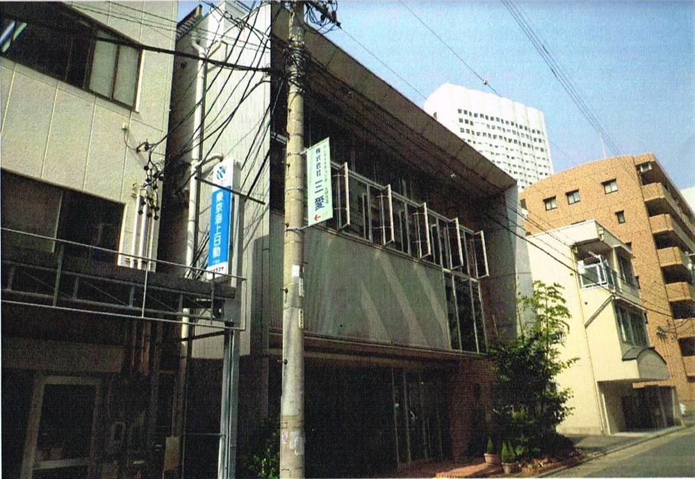 Local appearance photo