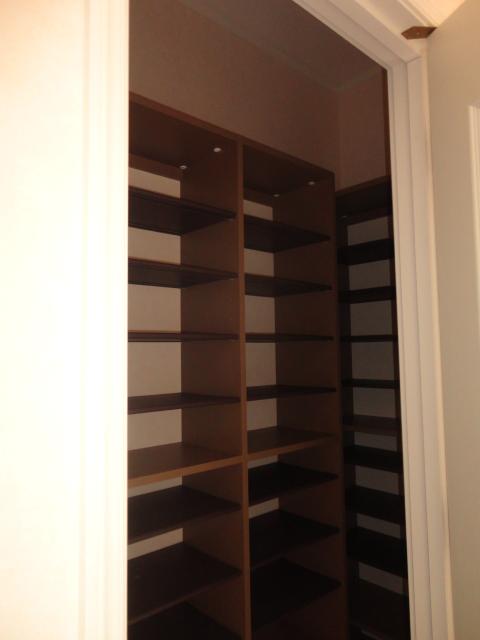 Receipt. Shoes cloak