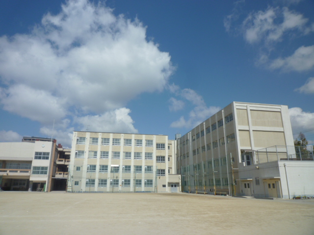 Primary school. 326m to Nagoya City Tatsuta fee elementary school (elementary school)