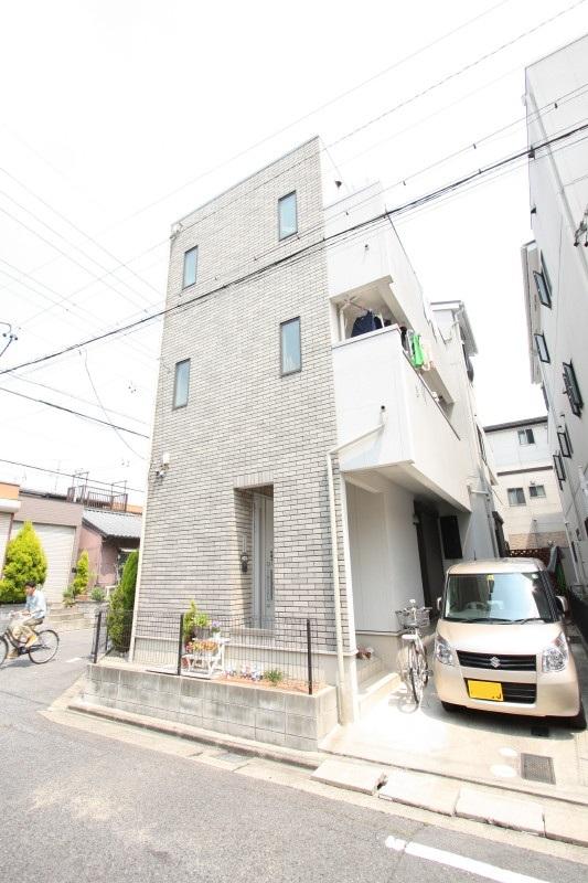 Local appearance photo. Local appearance (May 26, 2013 shooting)