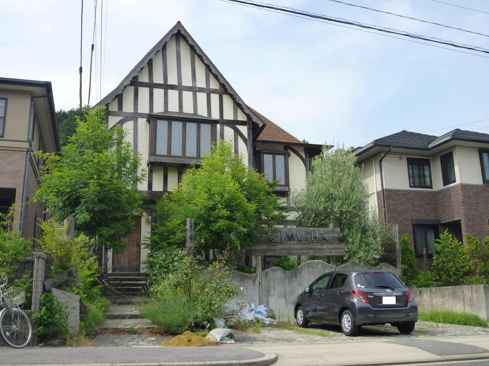 Local appearance photo. Local (June 2013) Shooting