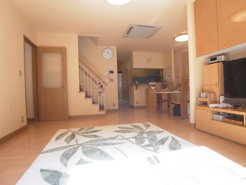 Living. Indoor (10 May 2013) Shooting