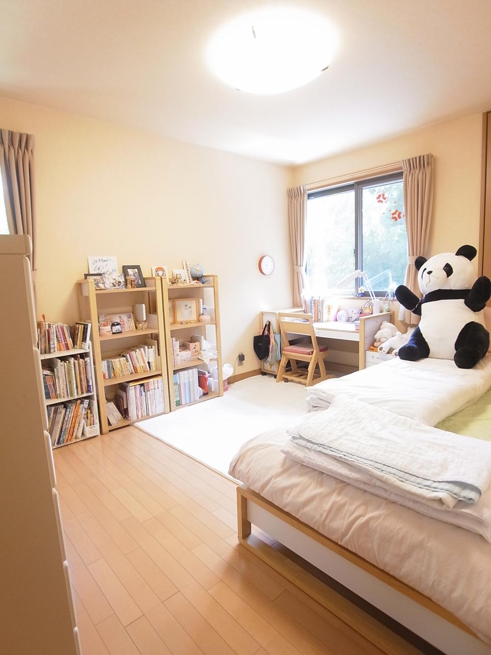 Non-living room. Indoor (10 May 2013) Shooting