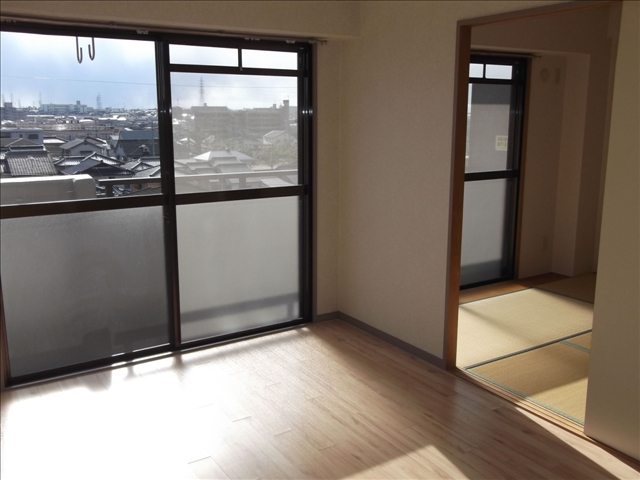 Other room space. Nanyang room