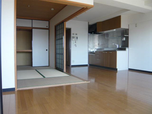 Living and room