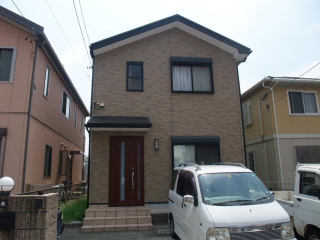 Local appearance photo. Local (08 May 2013) Shooting