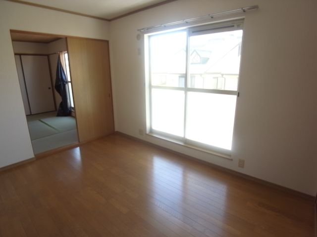 Living and room. 6 Pledge of Japanese-style room
