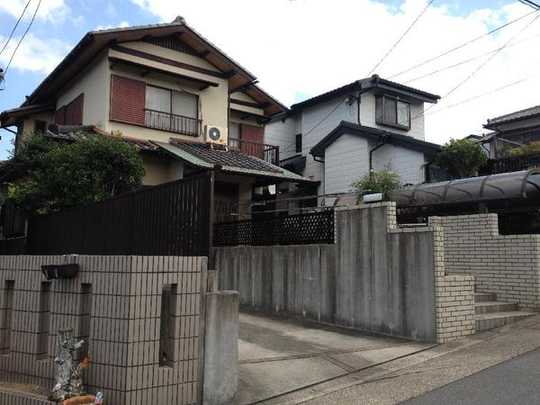 Local appearance photo