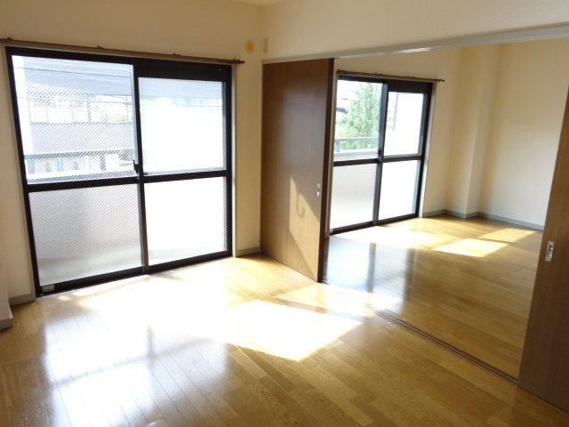 Living and room