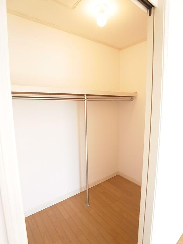 Receipt. Local (12 May 2013) Shooting