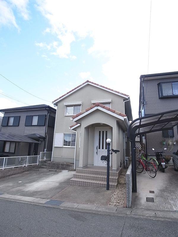 Local appearance photo. Local (12 May 2013) Shooting