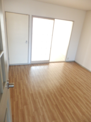 Living and room. ☆ Day is also feeling good ☆