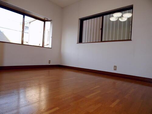 Non-living room. Western-style 1