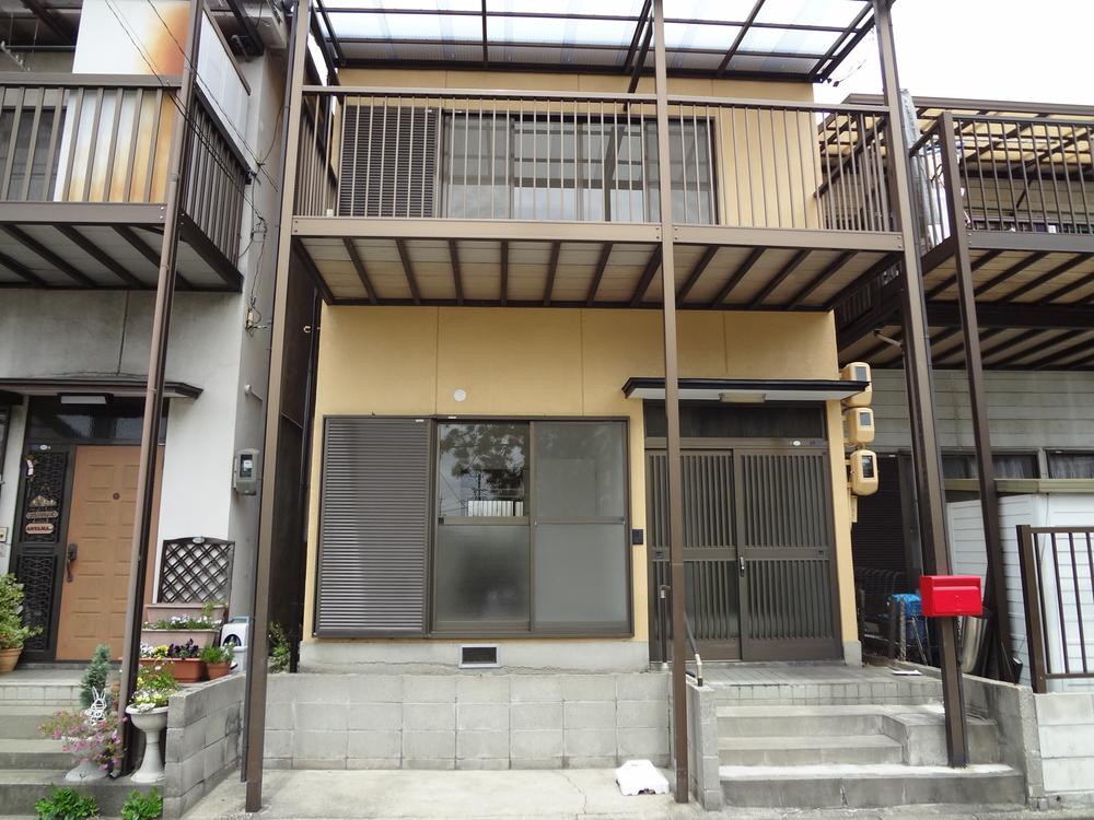 Local appearance photo